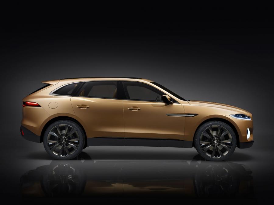  Jaguar C-X17 Concept in Liquid Gold 2013 года  (фото 9 из 36)